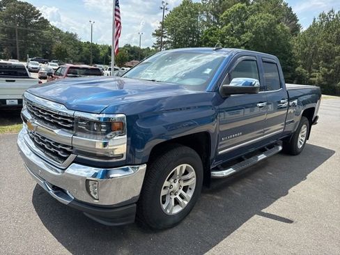 Used 2017 Chevrolet Silverado 1500 LTZ w/ LTZ Plus Package RWD image 3