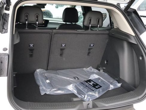 New 2026 Buick Encore GX Preferred w/ Comfort Package FWD image 8