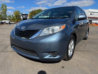 Used 2014 Toyota Sienna LE