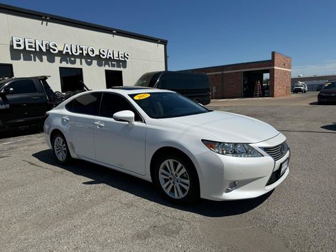Used 2015 Lexus ES 350 w/ Premium Package FWD image 4