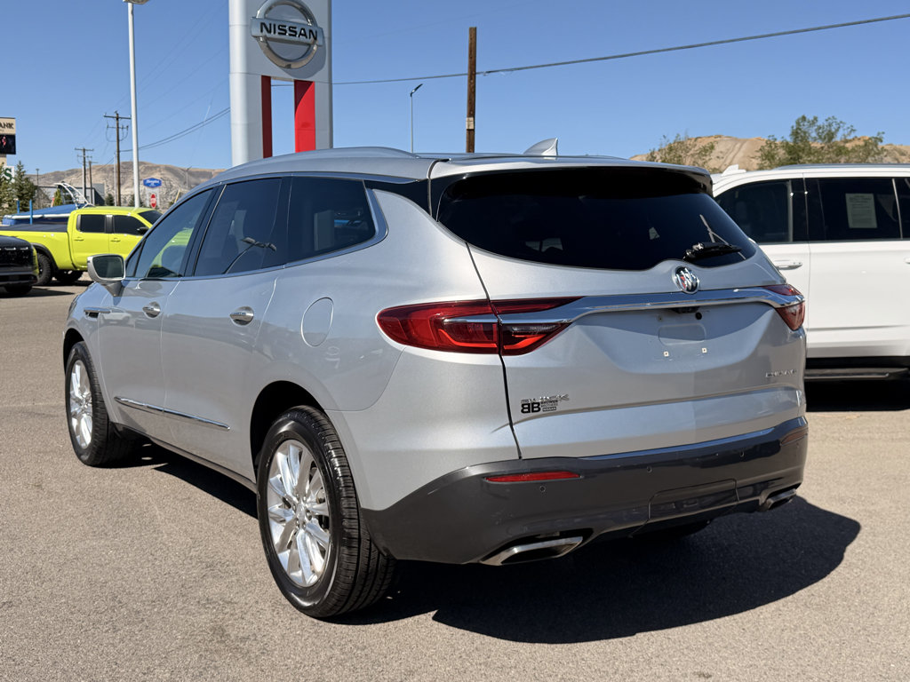 Used 2018 Buick Enclave Premium FWD image 3