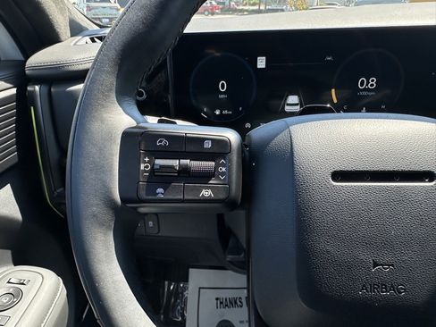 Used 2025 Hyundai Santa Fe Calligraphy image 19