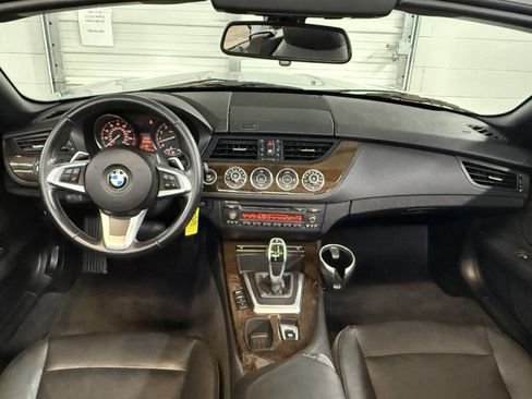 Used 2012 BMW Z4 sDrive28i image 12