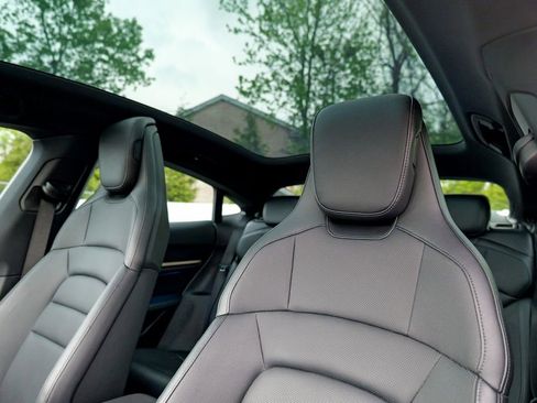 Used 2023 Porsche Taycan w/ Premium Package RWD image 30