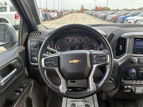 Used 2021 Chevrolet Silverado 1500 LT image 20