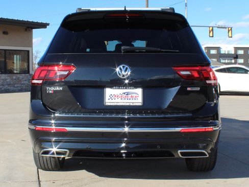 Used 2021 Volkswagen Tiguan SEL Premium R-Line image 27