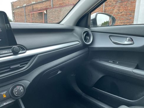 Used 2024 Kia Forte LXS image 34