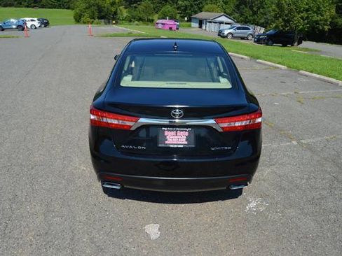 Used 2013 Toyota Avalon Limited FWD image 10