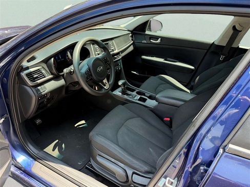Used 2017 Kia Optima LX FWD image 10