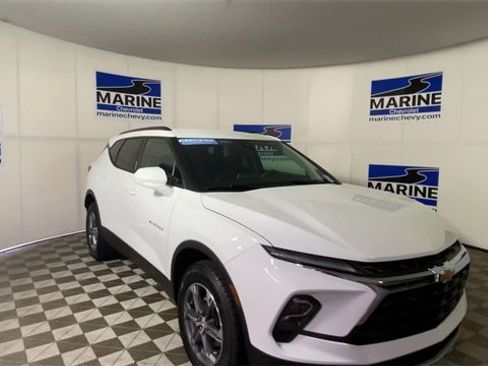 Certified 2024 Chevrolet Blazer LT w/ Convenience Package image 4