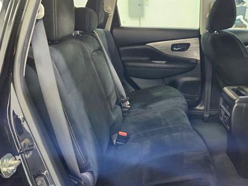 Used 2018 Nissan Murano SV image 27