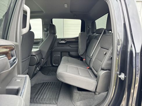 Used 2025 GMC Sierra 1500 Elevation image 31