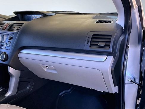 Used 2015 Subaru Forester 2.5i Limited image 23