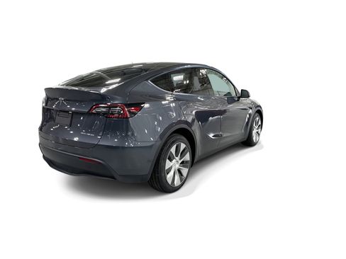 Certified 2023 Tesla Model Y Long Range AWD/4WD image 6