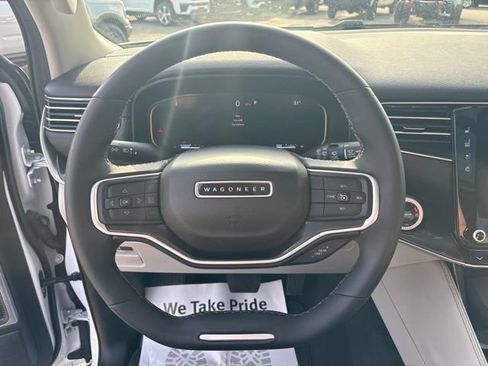 Used 2024 Jeep Wagoneer 2WD w/ Premium Group I image 23