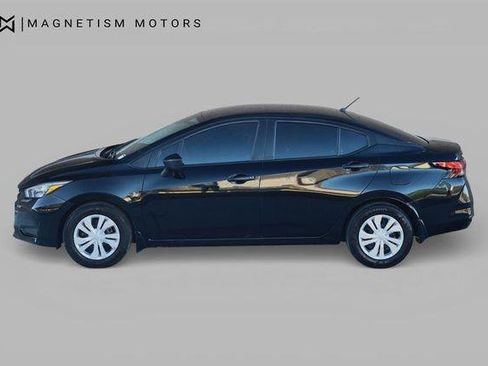 Used 2025 Nissan Versa S w/ Trunk Package FWD image 2