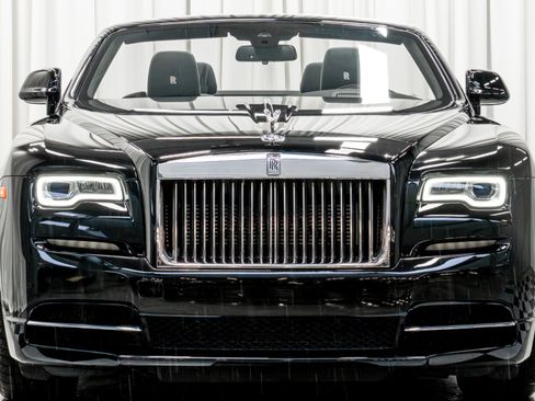 Used 2017 Rolls-Royce Dawn RWD image 4