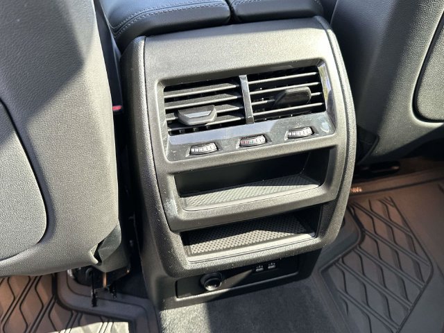 Used 2026 BMW X5 xDrive40i w/ Premium Package AWD/4WD image 19