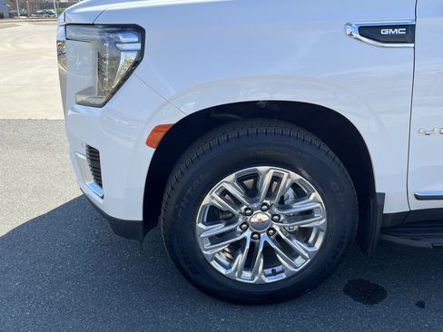 Used 2021 GMC Yukon SLT w/ SLT Luxury Plus Package RWD image 12