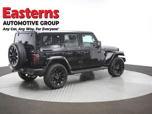 Used 2025 Jeep Wrangler Unlimited Sahara image 42