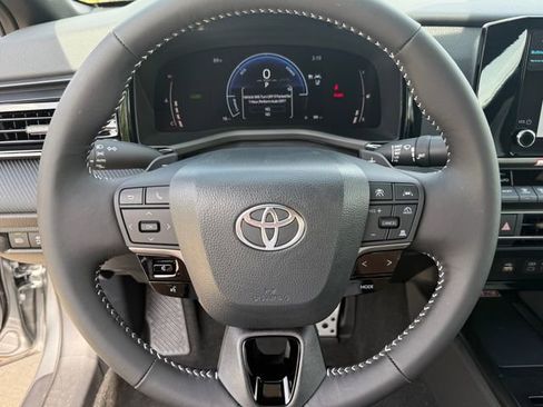 Used 2026 Toyota Camry SE w/ Convenience Package AWD/4WD image 15