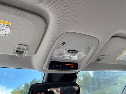 Used 2023 Chevrolet TrailBlazer LT w/ Convenience Package image 25