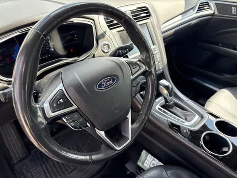 Used 2013 Ford Fusion Titanium FWD image 10