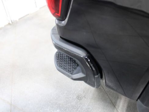 Used 2022 GMC Sierra 2500 AT4 image 13