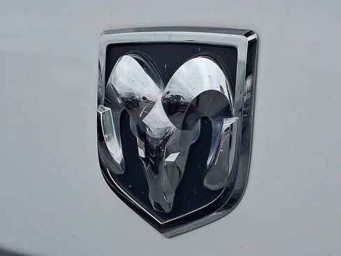Used 2017 RAM 2500 SLT AWD/4WD image 29