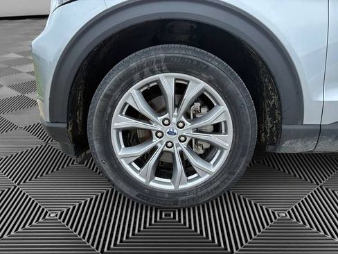 Used 2023 Ford Explorer Limited w/ Equipment Group 301A AWD/4WD image 9