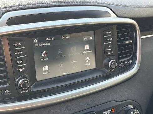 Used 2019 Kia Sorento FWD image 21