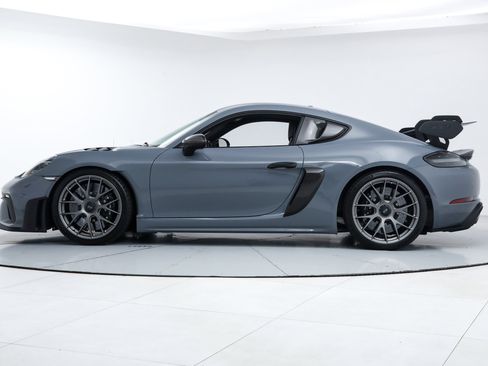 Used 2023 Porsche 718 Cayman GT4 RS RWD image 2