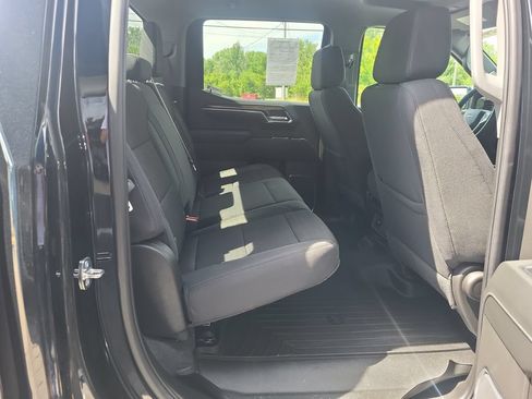 Certified 2024 Chevrolet Silverado 1500 LT AWD/4WD image 16