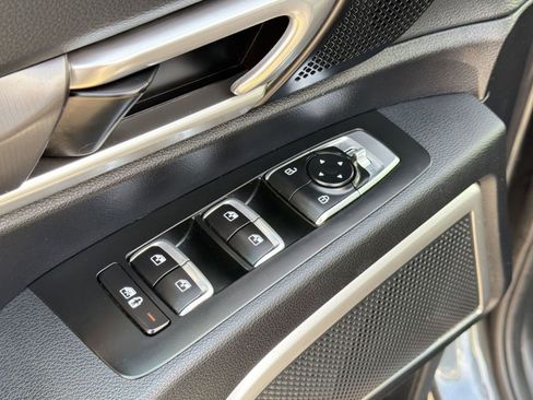 Used 2023 Kia Telluride LX FWD image 20