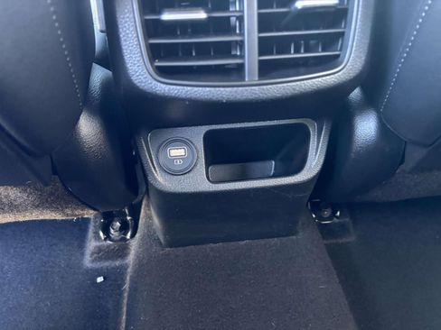 Used 2022 Kia Seltos S image 34