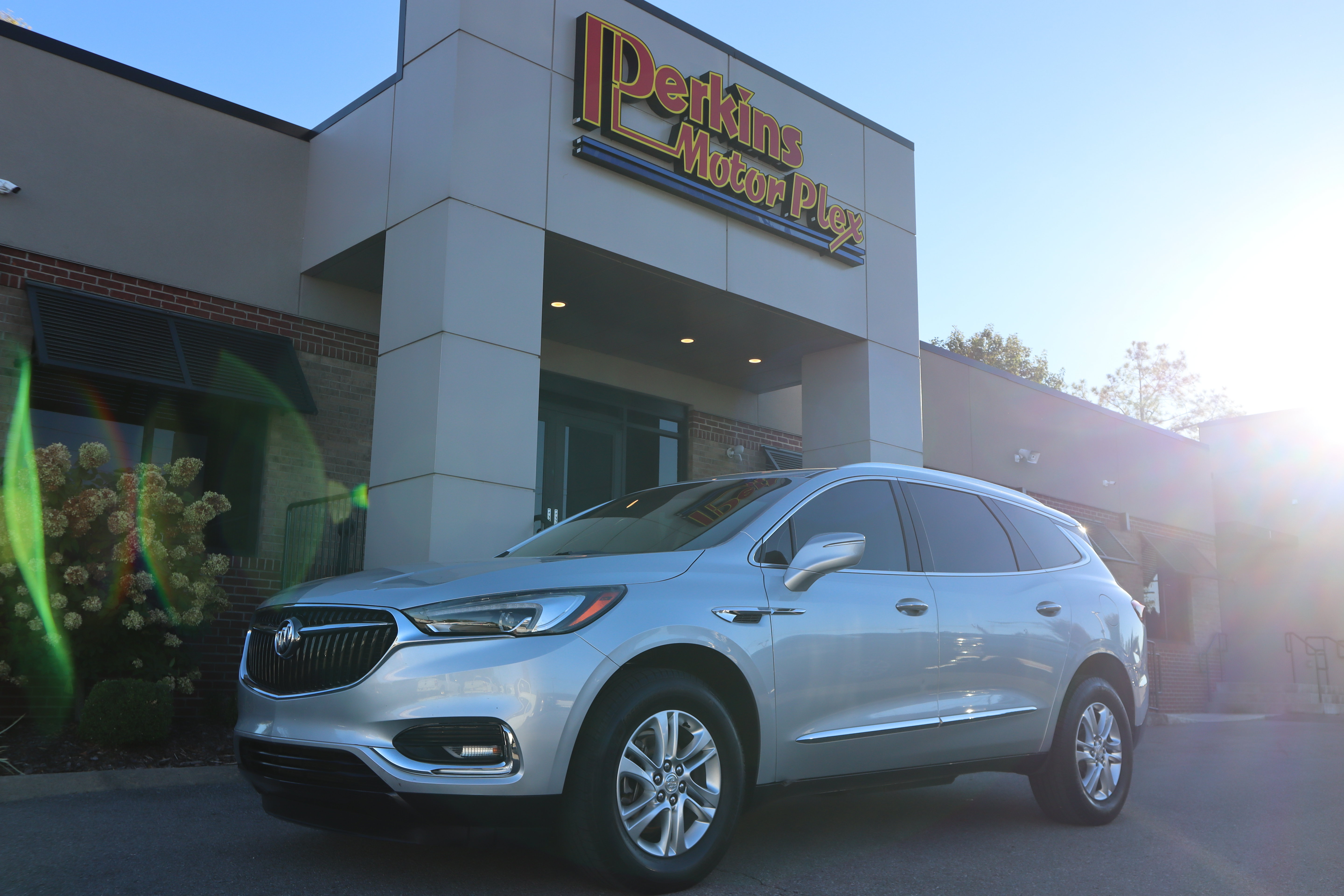 Used 2020 Buick Enclave Essence FWD image 32
