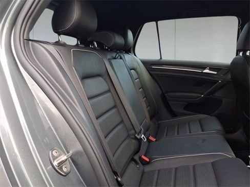 Used 2019 Volkswagen Golf R 4-Door image 12