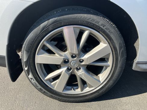 Used 2016 Nissan Pathfinder Platinum AWD/4WD image 8