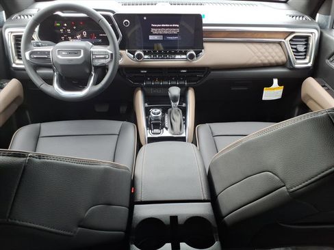 New 2026 GMC Canyon Denali image 10