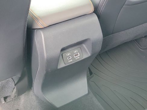 Used 2024 Subaru Crosstrek 2.5i Limited w/ Crosstrek Mirror Package image 15