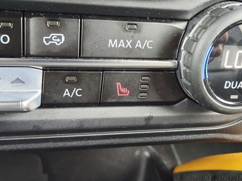 Used 2023 Ford Bronco Badlands w/ Sasquatch Package image 33