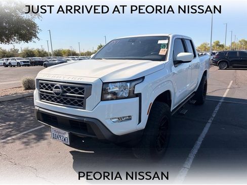 Certified 2022 Nissan Frontier SV RWD image 1