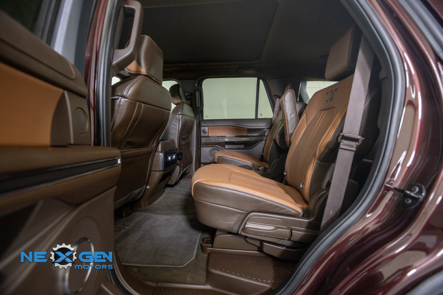 Used 2024 Ford Expedition King Ranch AWD/4WD image 31