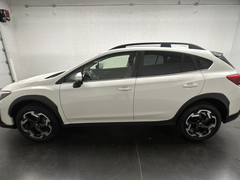 Used 2023 Subaru Crosstrek 2.5i Limited AWD/4WD image 6