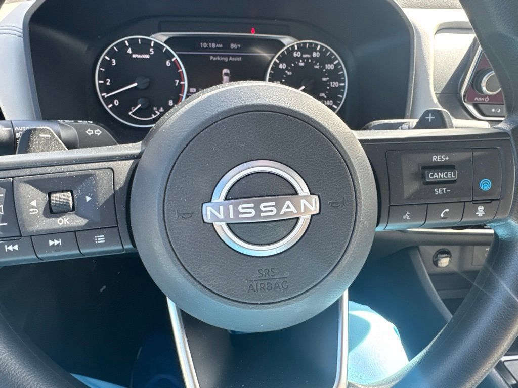 Used 2024 Nissan Rogue SV FWD image 14