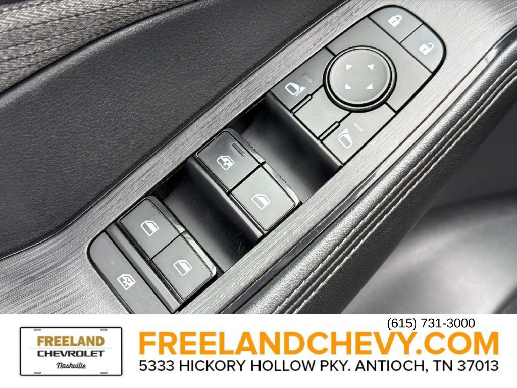 Used 2021 Nissan Rogue SV FWD image 25