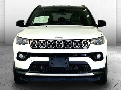 Used 2025 Jeep Compass Limited image 2