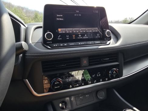 New 2026 Nissan Rogue Dark Armor AWD/4WD image 17