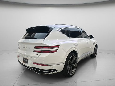Certified 2026 Genesis GV80 3.5T Prestige AWD/4WD image 7