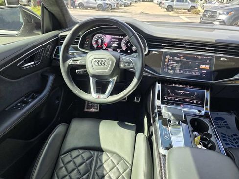 Used 2021 Audi SQ8 Prestige image 9
